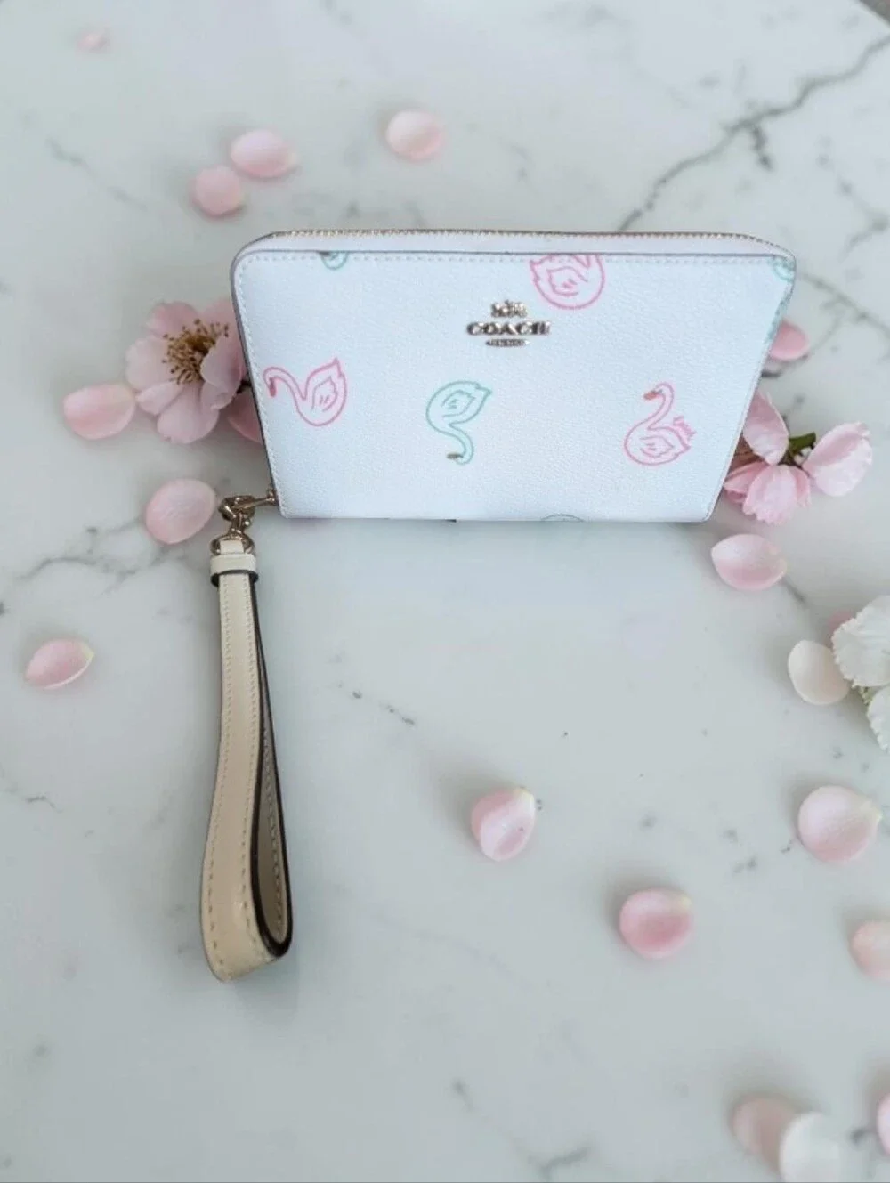NWT COACH White Floral Zip Wristlet with Pastel Accents